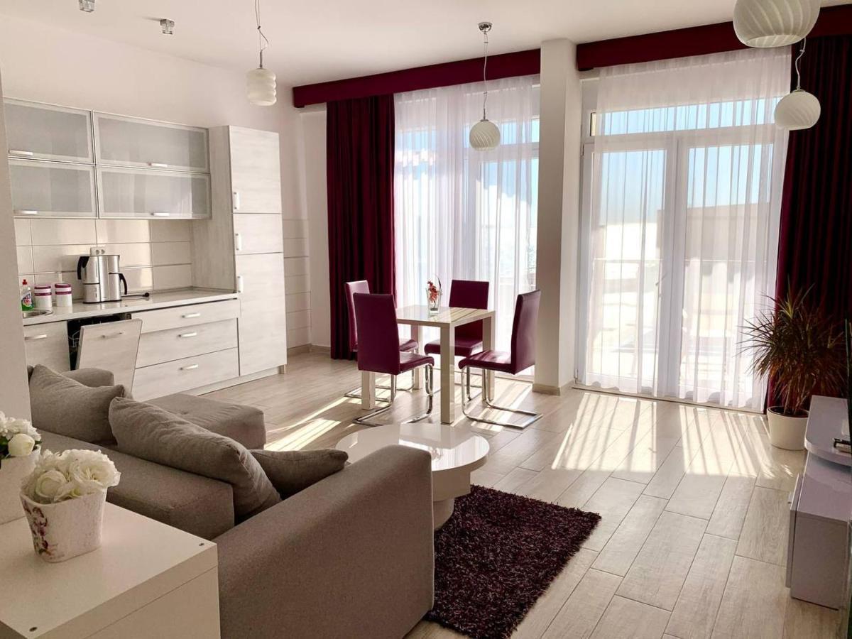 Sky Fort Apartments Dobra Voda Εξωτερικό φωτογραφία